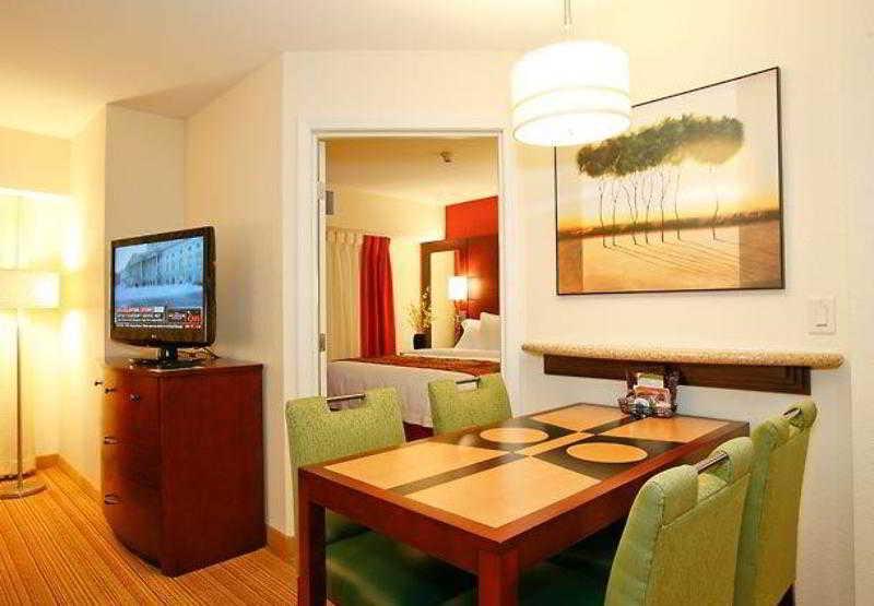 Residence Inn Phoenix Nw/Surprise Room photo